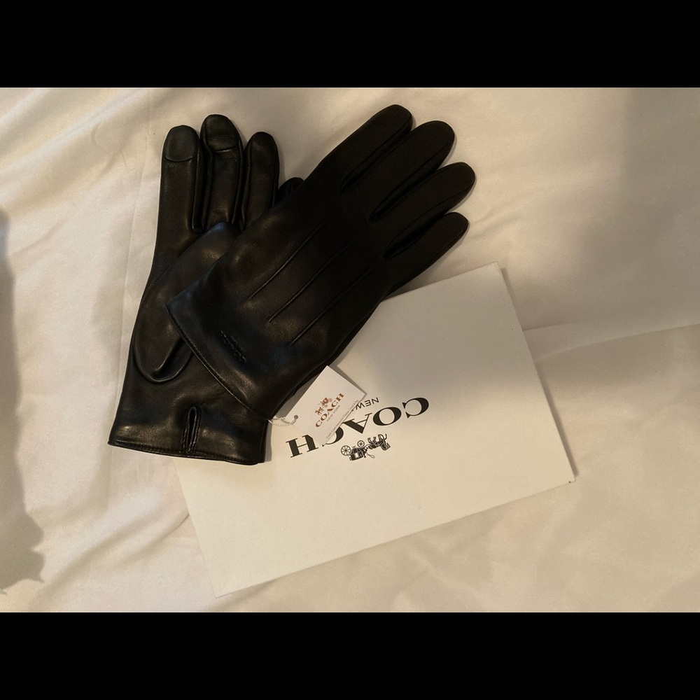 NWT Men’s Coach Medium Black leather wool gloves